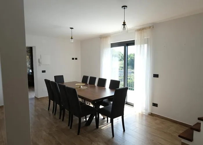 Apartment La Casa In Pietra By Portofinovacanze