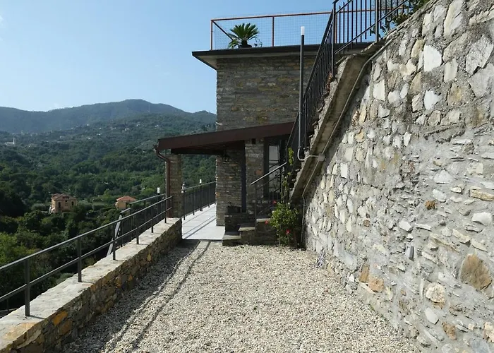 Apartment La Casa In Pietra By Portofinovacanze