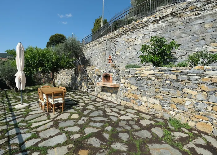 Apartment La Casa In Pietra By Portofinovacanze