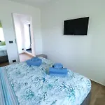 Apartment La Casa In Pietra By Portofinovacanze *